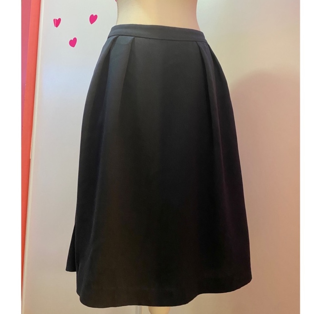 Elegant Black Women's Skirt